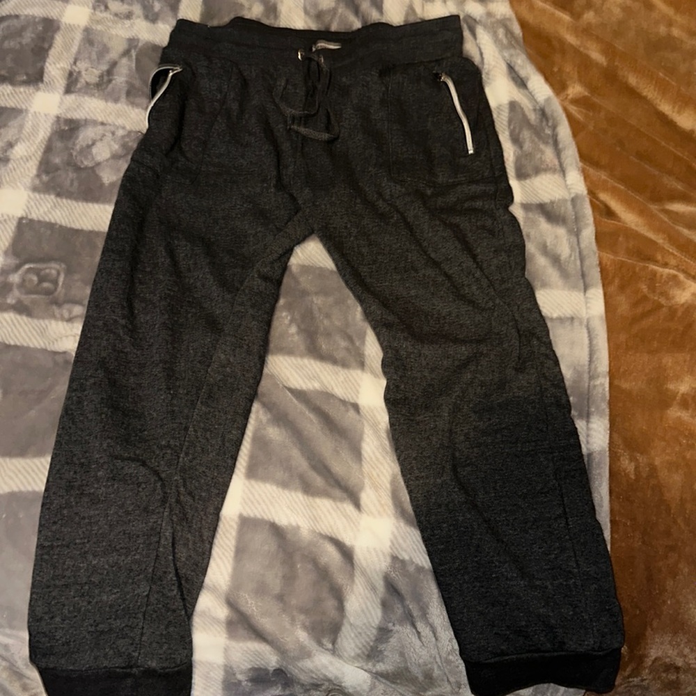 Great sweatpants with tight bottom